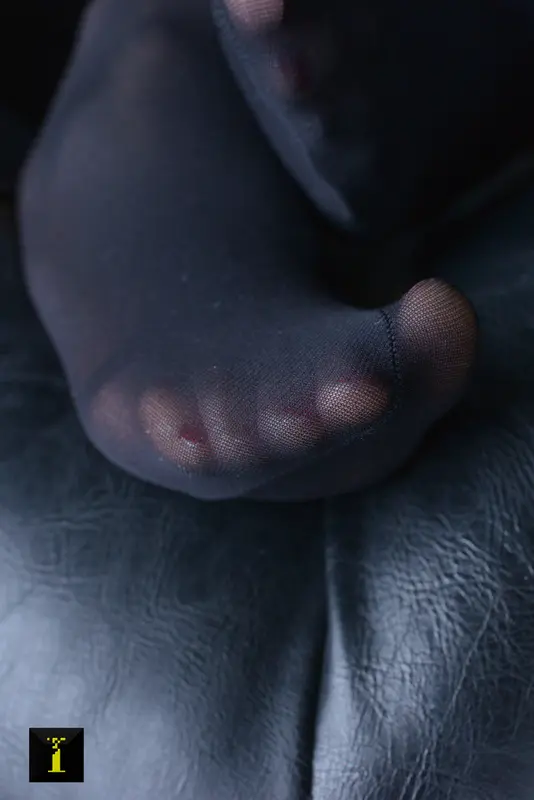 [IESS异思趣向] 普惠集 053 妹妹琪琪 妹妹的80D（3） 丝足底 - IESS